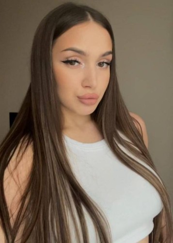 Кира, Г. Павловск