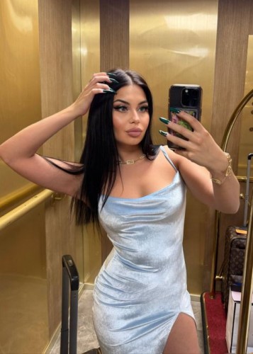 Моника, Г. Павловск